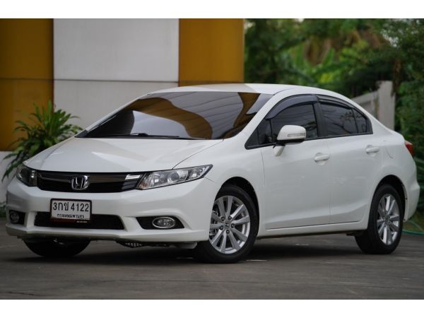 2013 HONDA CIVIC 1.8E  สีขาว