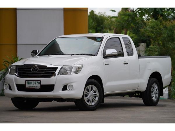 2014 TOYOTA VIGO 2.7 E CNG A/T สีขาว