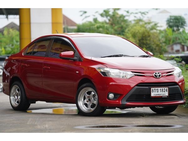 2013 TOYOTA VIOS 1.5 E  A/T สีแดง