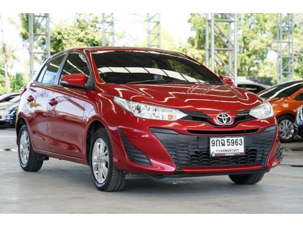 2019 Toyota yaris 1.2 E สีแดง รูปที่ 0