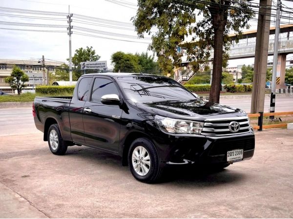 Toyota hilux Revo 2.4 E Smart Cab ปี 2017