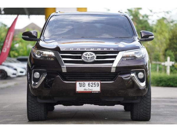 2015 TOYOTA FORTUNER 2.8 V 4WD A/T สีน้ำตาล รูปที่ 0