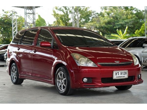 2004 TOYOTA WISH 2.0 Q LIMITED  A/T สีแดง