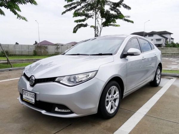 2016 MG5 1.5 X TURBO SUNROOF 4ประตู ตัวTop  คุ้มๆ