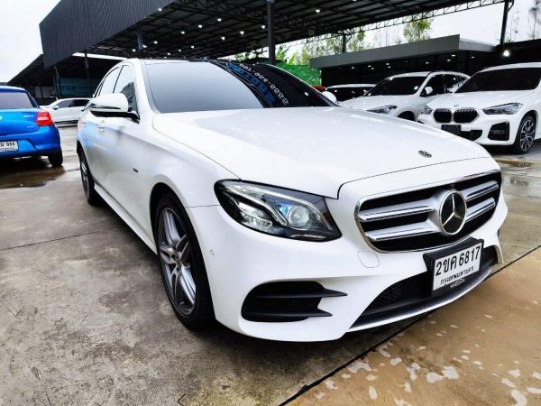 2018 BENZ E350e 2.0 AMG DYNAMIC  สีขาว เกียร์ออโต้ TOP สุด