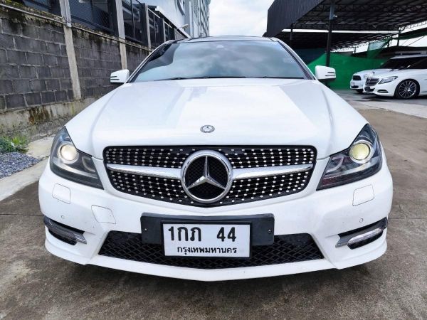 2012 BENZ C180 COUPE AMG สีขาว เกียร์ออโต้