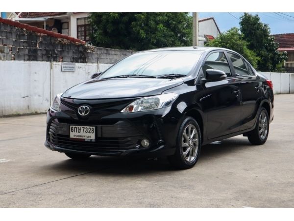 โตโยต้าชัวร์ ฟรีดาวน์  Vios 1.5 E A/T ปี 2017 ผ่อนงวดละ 6,xxx บาท รถเจ้าของมือเดียว