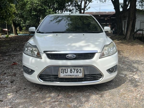 Ford Focus 2.0 ปี 2011 สีขาว