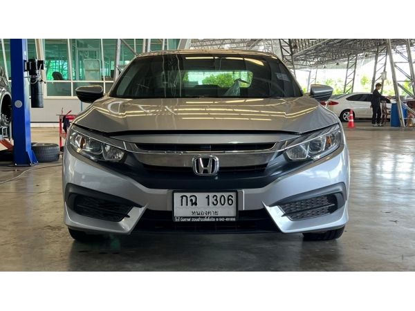 2017 HONDA CIVIC 1.8 E  A/T สีเทา