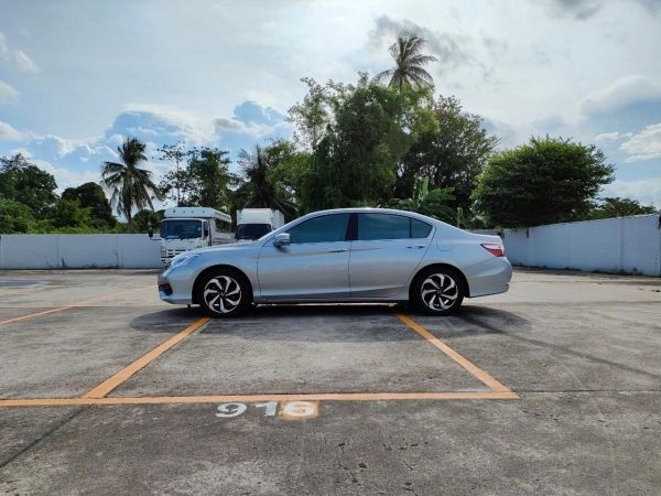 HONDA	ACCORD 2.0 E	2017 รูปที่ 0