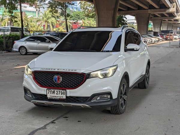 MG ZS 1.5X SUNROOF สีขาว