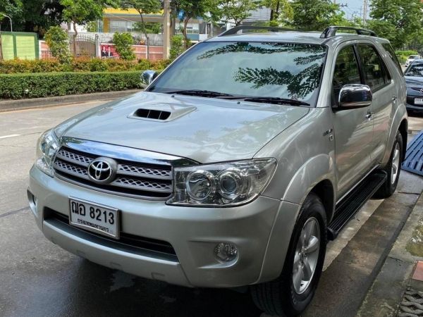 TOYOTA FORTUNER 3.0V ( 4X4 ) ปี 09 รูปที่ 0