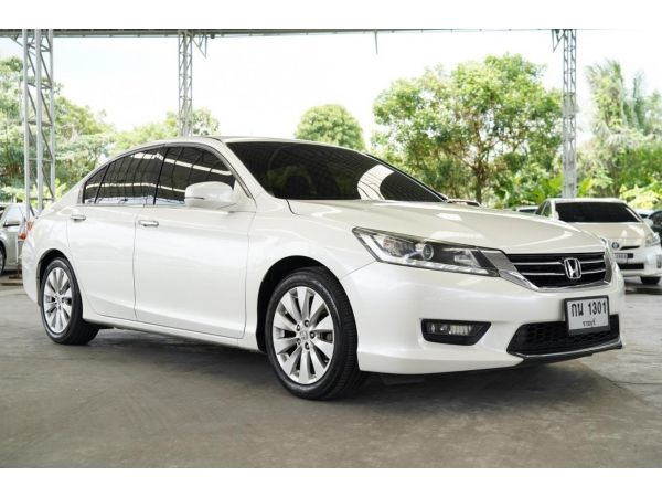 2014 HONDA ACCORD 2.0 EL  A/T สีขาว