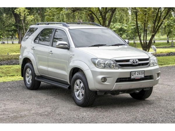 TOYOTA Fortuner 2.7 VT A/T ปี 2008