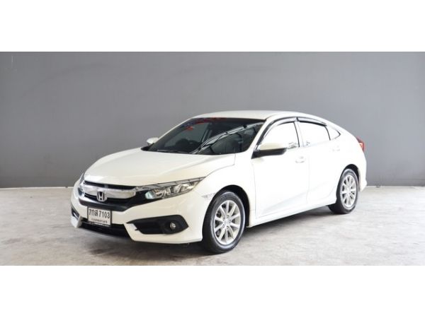 Honda Civic FC 1.8 E  A/T ปี 2018 สีขาว