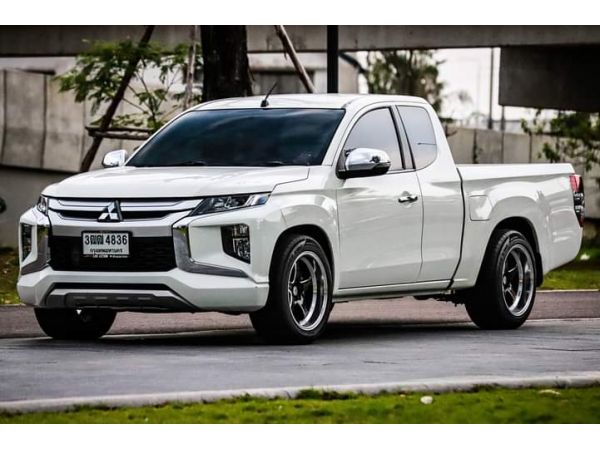 Mitsubishi Triton เครื่อง 2.5 GLX Cab / MT / 2019