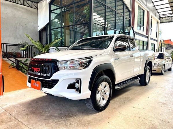 Toyota Revo Cab 2.4 E Prerunner  ปี 2018 เกียร์ธรรมดา