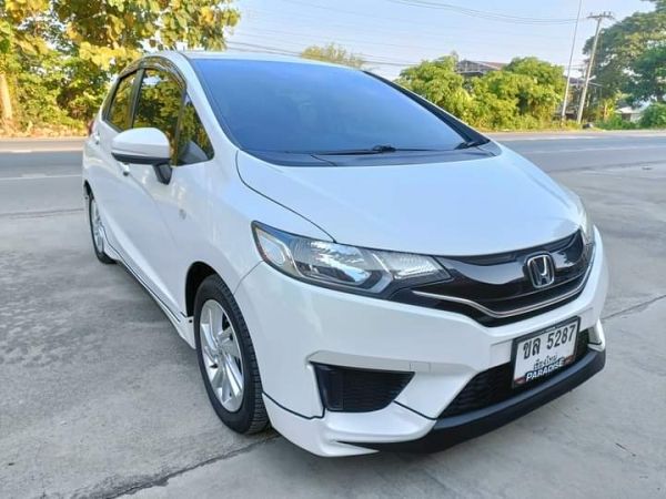 HONDA JAZZ 1.5VPlus A/T ปี 57/2014