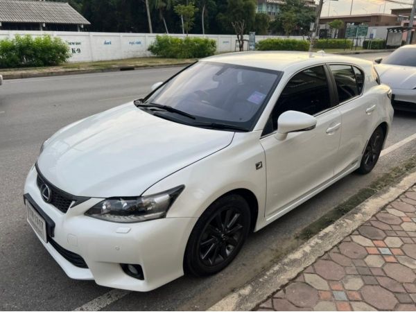 Lexus CT200h F-sport ปี2012