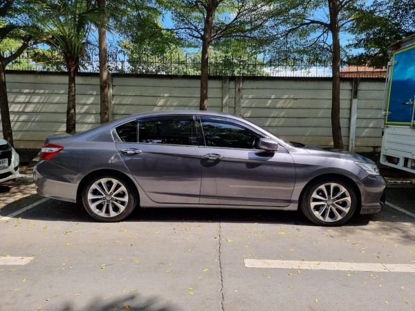 Honda Accord 2016 ไมล์ 98,649