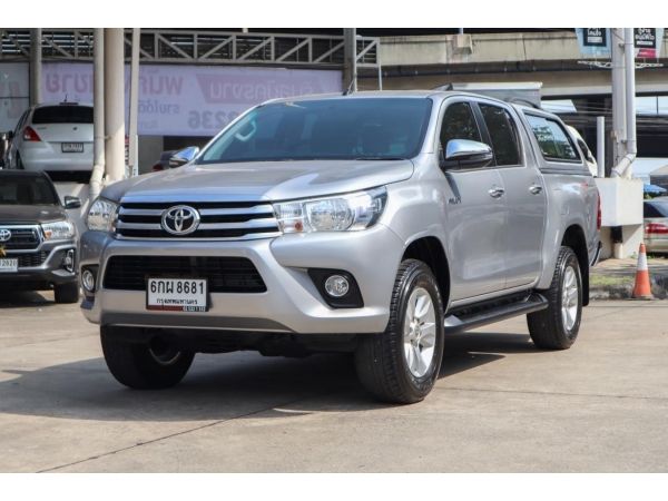 โตโยต้าชัวร์ ฟรีดาวน์ Toyota Revo D-cab 2.4 E Pre A/T ปี 17