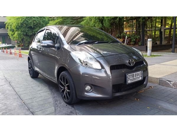 TOYOTA YARIS 1.5G แฮชแบ็ค 5ประตู เกียร์ออโต้ สีเทา MY 2013 รูปที่ 0