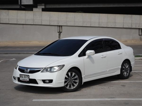 Honda Civic 1.8 FD ( 2010 ) E i-VTEC