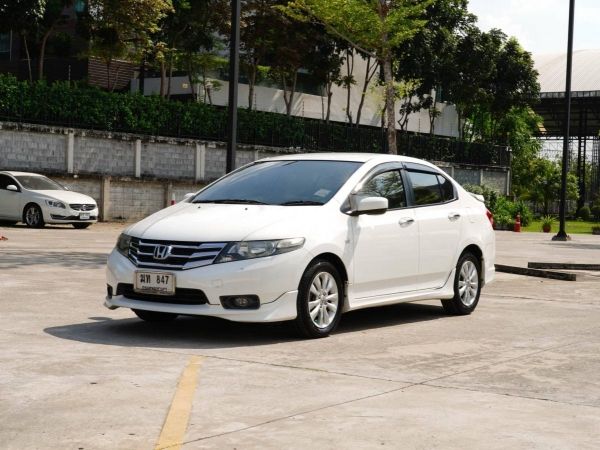 HONDA CITY 1.5SV ปี 2012 รถบ้านเจ้าของเดียว ดูแลรถดีมาก ไม่ติดแก๊ส ไม่มีประวัติชน