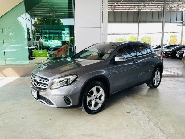 BENZ GLA 200 Urban ปี 19จด20