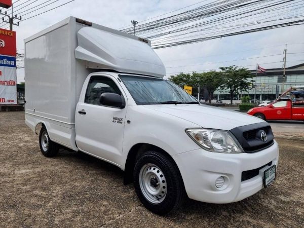 Toyota vigo 2.7J standardcab ปี 2011