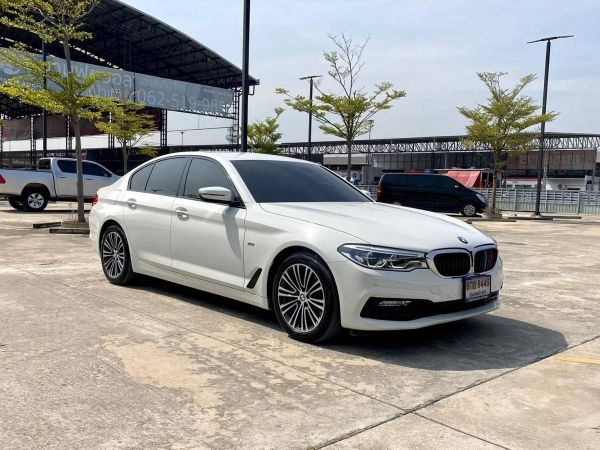 BMW 520D Sport ปี 17 จด 22 เจ้าของเดียว สภาพสวย กุญแจสำรองครบ เล่มพร้อม รูปที่ 0