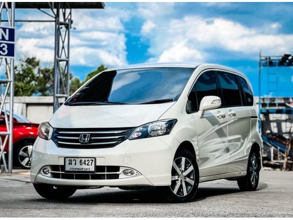 2012 honda freed 1.5 SE เครดิตดีฟรีดาวน์