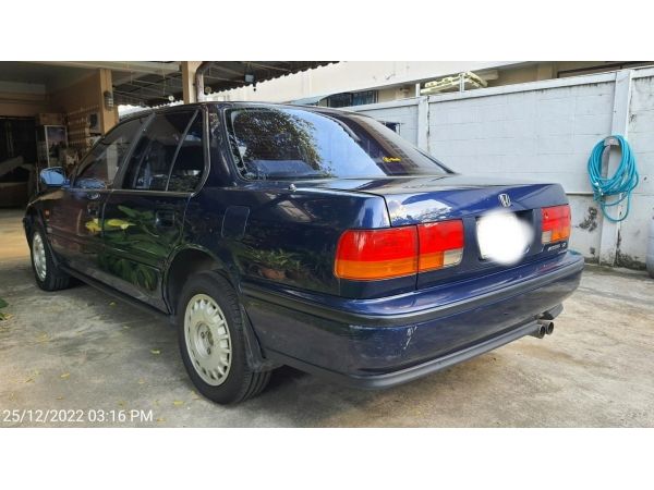 Honda accord LXI ตาเพชร  ปี 1992 สีน้ำเงิน เกียร์ธรรมดา
