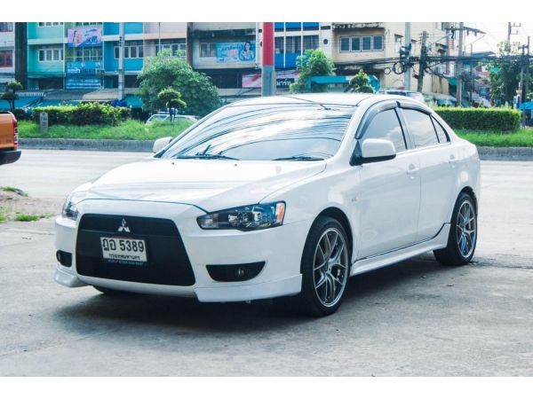 Mitsu new Lancer EX 1.8 GLS เอาใจวัยรุ่นเลยครับโฉมนี้