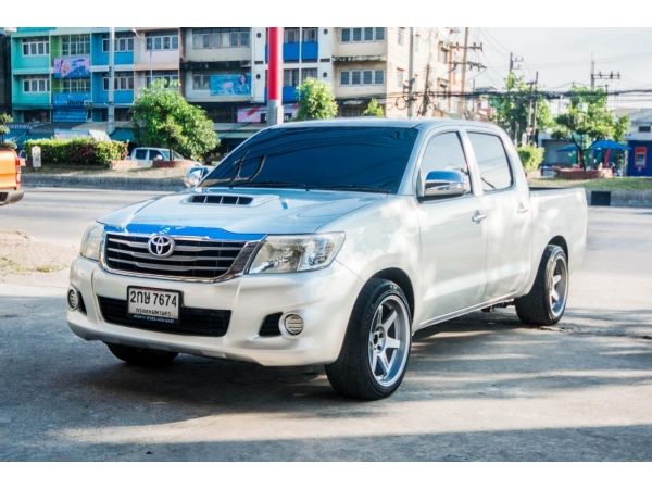 Toyota vigo 2.5j รถสวยพร้อมใช้ จัดทรงเรียบร้อย