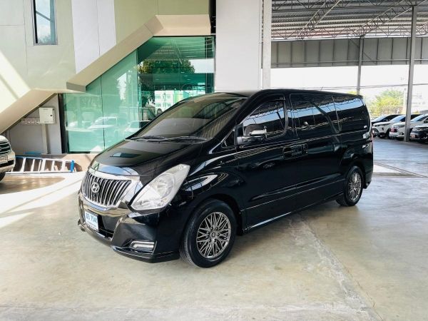 Hyundai H-1  2.5 Delux ปี 18จด19