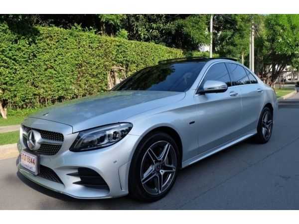 Mercedes Benz C300e AMG-Dynamic 2019