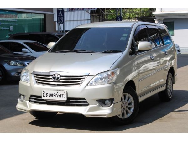 2012 TOYOTA INNOVA 2.0 V