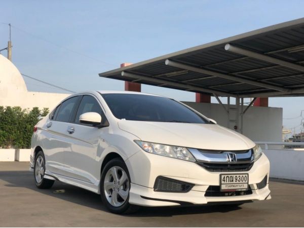 Honda City 1.5 V AT 2015 สีขาว 