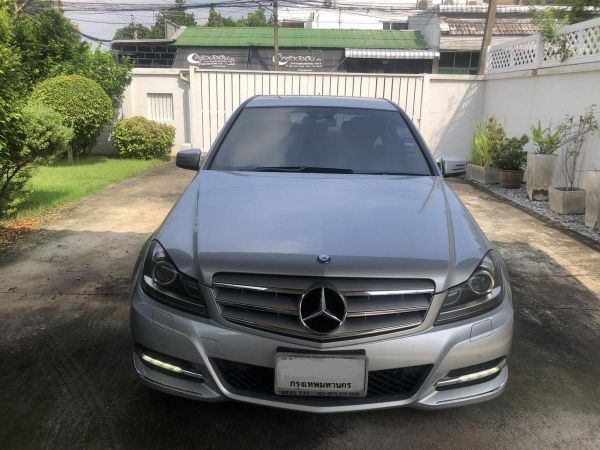 รถ Benz C class ผู้หญิงขับ มือเดียว ไมล์น้อย