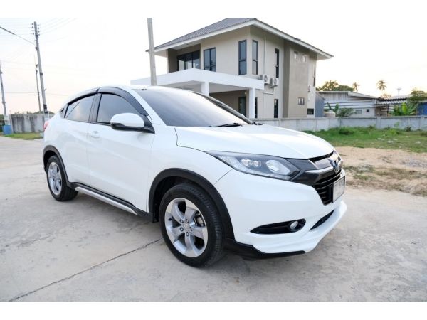 Honda HRV 1.8E ตัวรองท็อป เกียร์ออโต้ ปี 2016