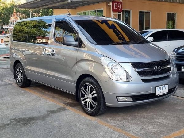 HYUNDAI H1 TOURING ปี 2010 รูปที่ 0