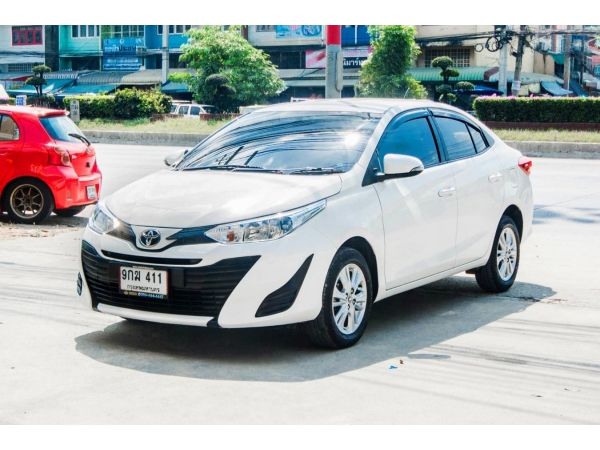 Toyota yaris ative 1.2e ปี2018จด2019 สภาพใหม่เอี่ยม รูปที่ 0