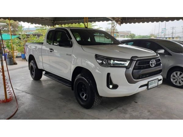 TOYOTA REVO 2.4 MID AUTO PRERUNNER ปี 2020 แท้ออกห้างสภาพป้ายแดง