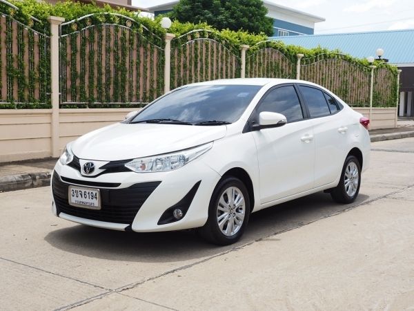 TOYOTA YARIS ATIV 1.2 E ปี 2017