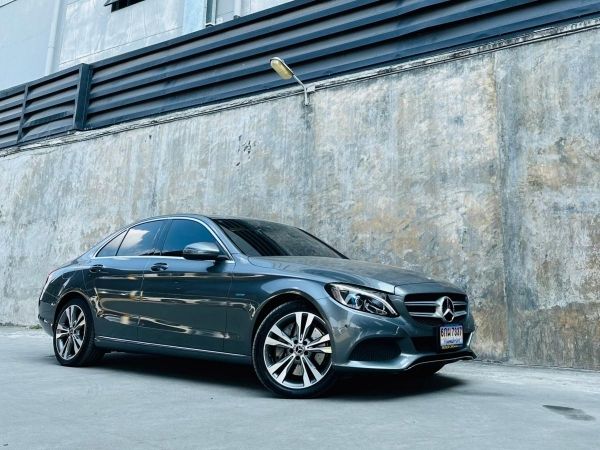 Mercedes-Benz C350e AV Plug-in Hybrid โฉม W205 ปี2018