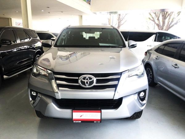 TOYOTA FORTUNER 2.4V 2WD เกียร์AT ปี18 รูปที่ 0