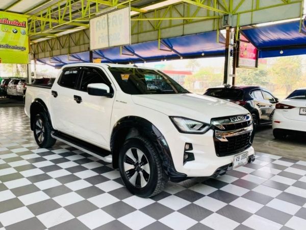 ISUZU D-MAX 3.0 M HI-LANDER DDI เกียร์ออโต้ ปี 2020