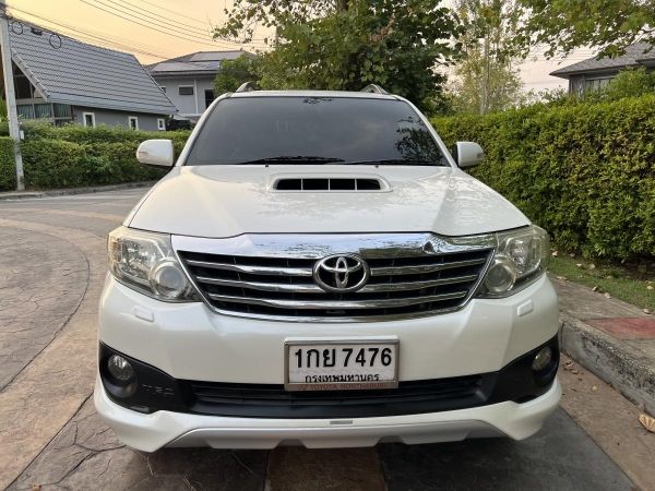 2013 Toyota Fortuner 3.0 V AT 4FWD สีขาว  ➡️มือเดียว รถบ้าน ตัวท๊อป ดีเซล เจ้าของขายเอง รูปที่ 0