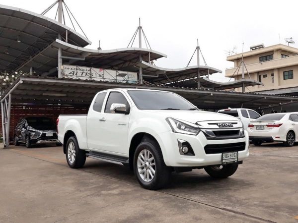 ISUZU D-MAX SPACE CAB 3.0 Z HILANDER ปี2019